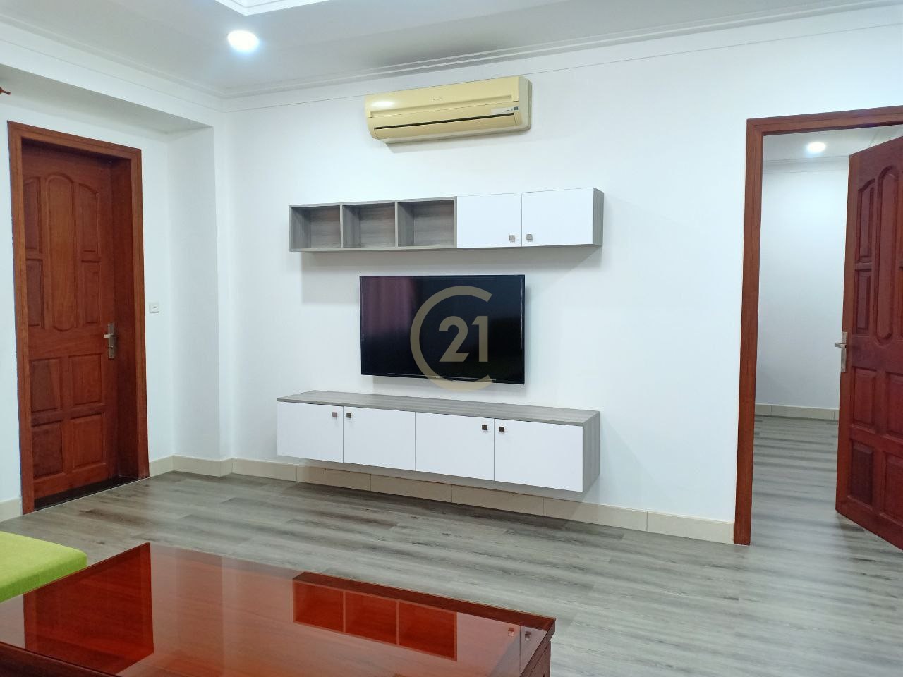 Spacious 1-Bedroom for Rent | BKK1