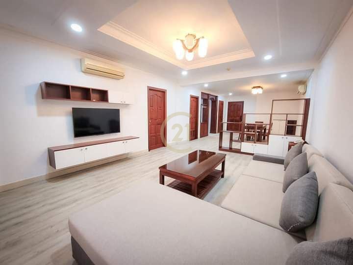 Spacious 1-Bedroom for Rent | BKK1