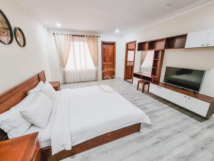 Spacious 3-Bedroom for Rent | BKK1