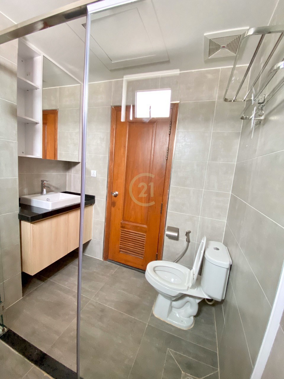 6215395376639362466 Luxury 1-Bedroom Apartment for Rent | BKK2