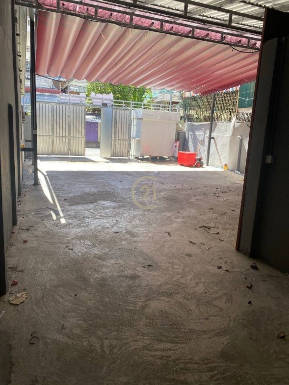 Shophouse for Rent | Tuol Tompoung – Ideal for Office or Shop