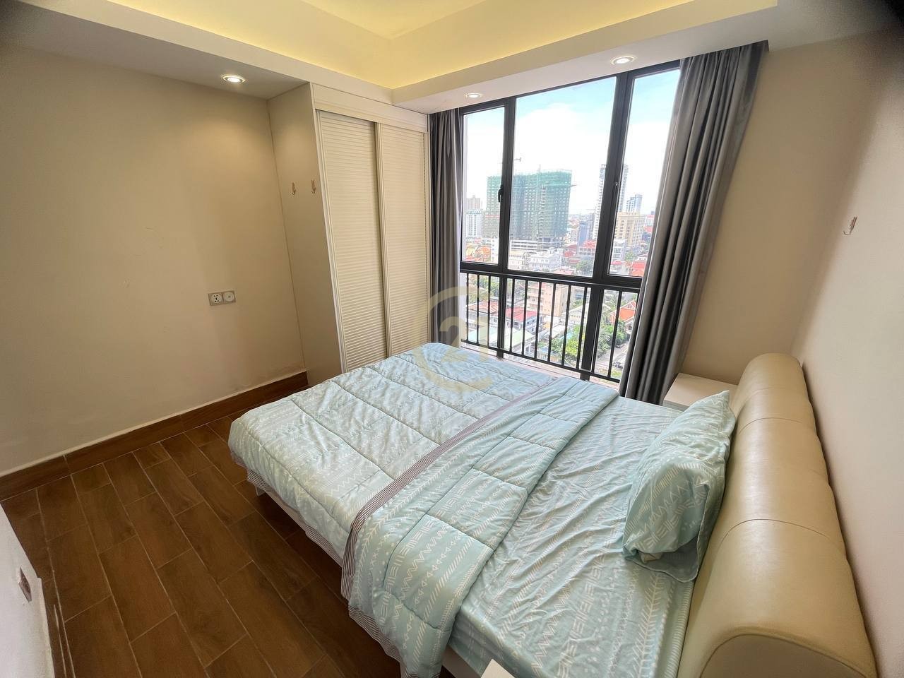 Modern 2-Bedroom | Prime Location in BKK1