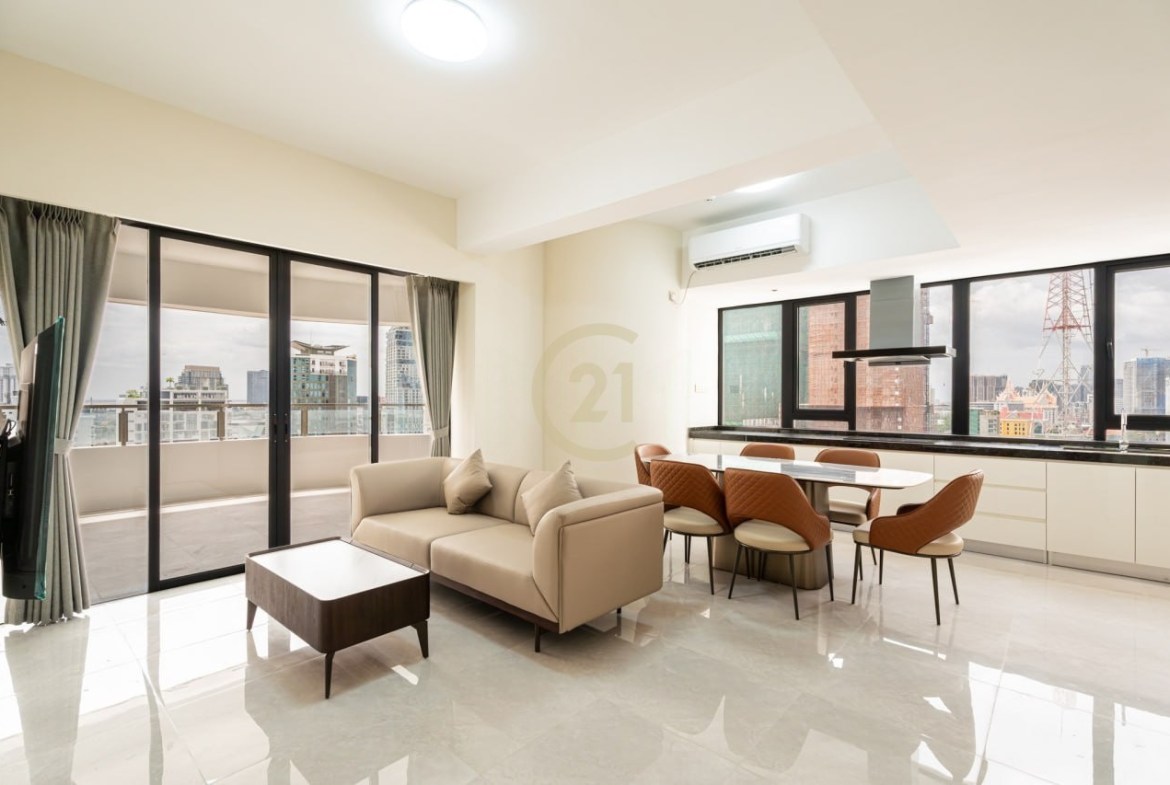 BRAND NEW 3 BEDROOM FOR RENT AT BKK1