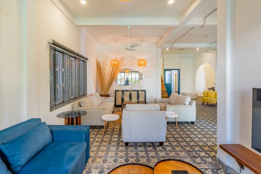 Renovated 5 Bedroom For Rent at Doun Penh