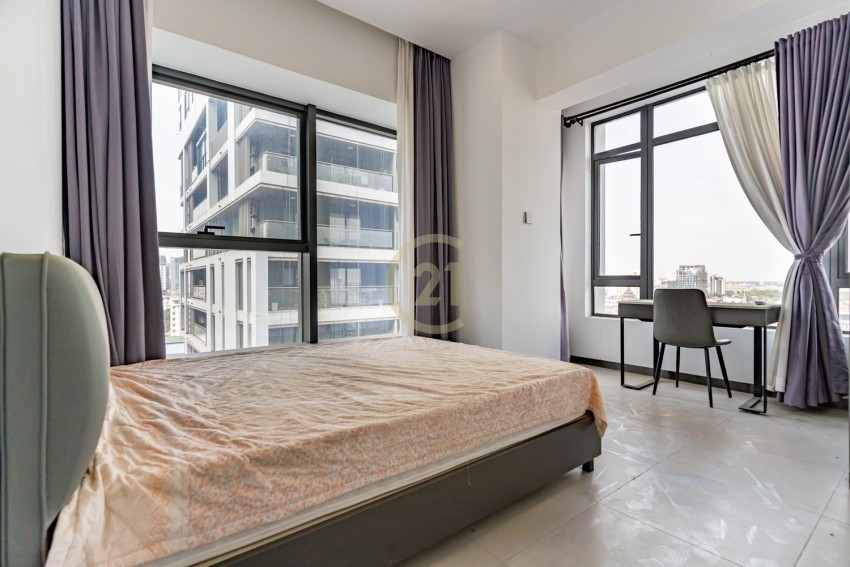 1 Bedroom Serviced Condo For Rent At BKK1