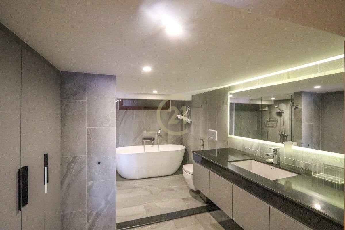 3 BEDROOM TOWNHOUSE FOR RENT | DOUN PENH