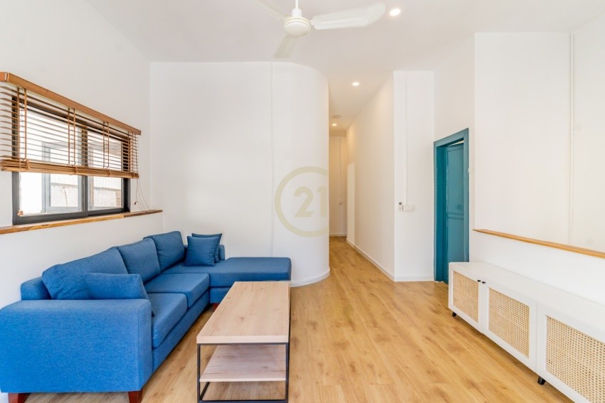 Renovated 5 Bedroom For Rent at Doun Penh