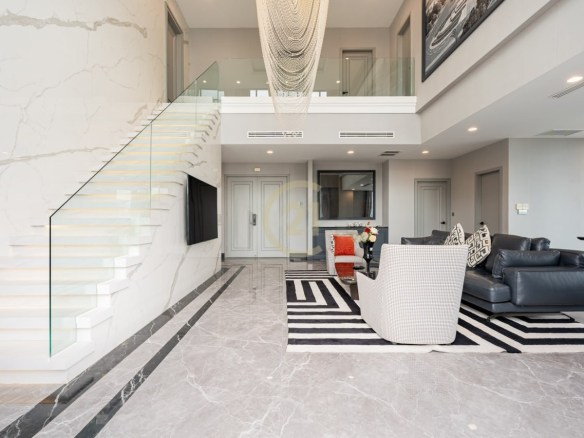 Luxury Duplex Penthouse 4 Bedroom For Rent At BKK1