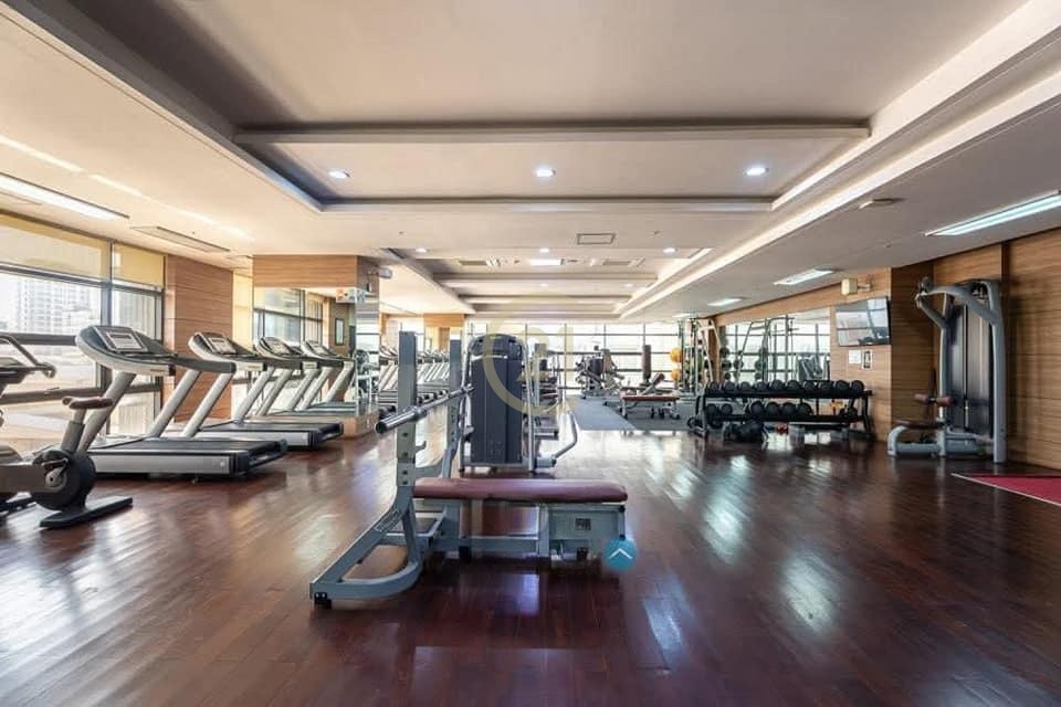 Luxuries 3 Bedroom Condo For Rent In BKK1