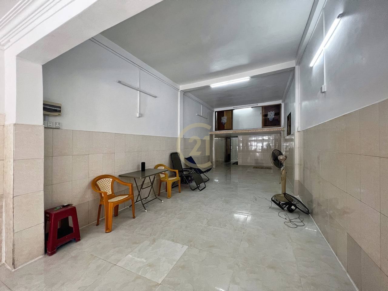 c418e3c7-f57c-427e-b3e8-f55b390bcd60 Shophouse for Rent | Prime Location in BKK1 – Hot Deal