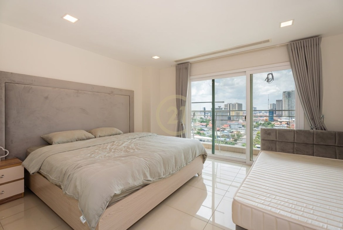 SPECIOUS 3 BEDROOM FOR RENT | TOUK KORK