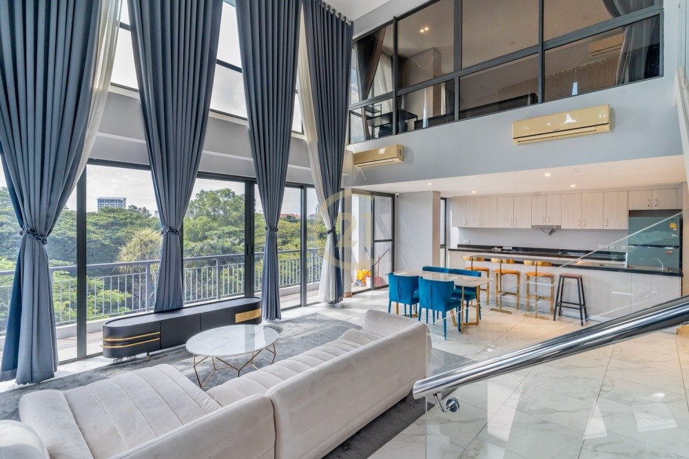 Luxuries Duplex Penthouse 3 Bedroom For Rent at Sen Sok