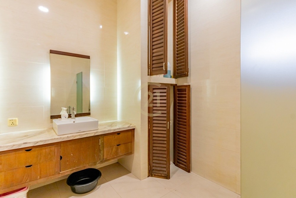 RENOVATED 2 BEDROOM FOR RENT AT DOUN PENH