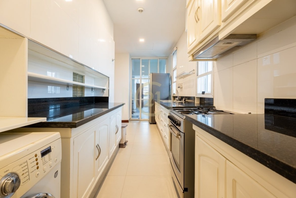 FOR RENT | 3 Bedroom Serviced Apartment -Tonle Bassac