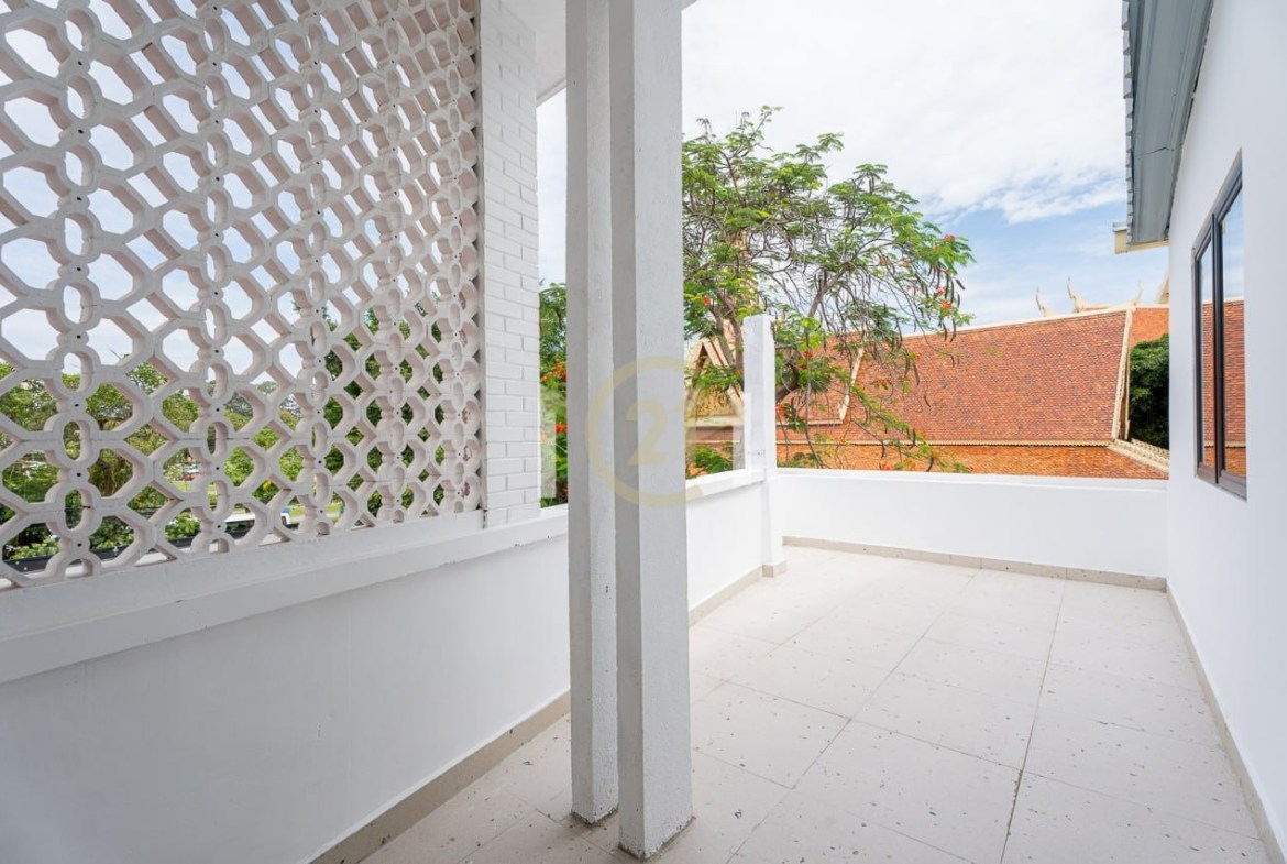 FOR RENT | Private Villa with Swimming Pool – Daun Penh