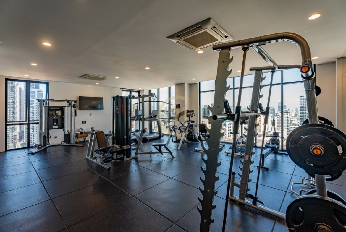 Luxury Duplex Penthouse 4 Bedroom For Rent At BKK1