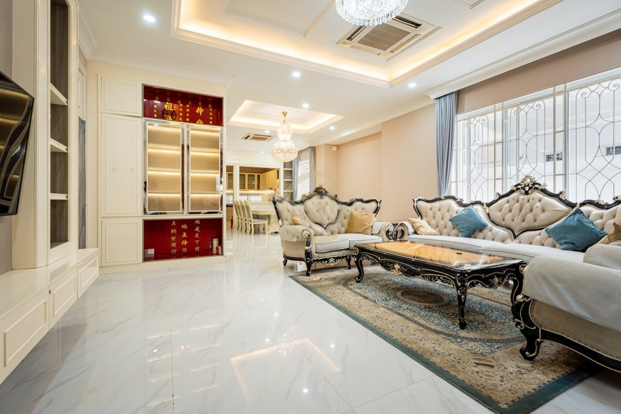 Luxury Villa Prince A For Rent At PH Boeng Snor