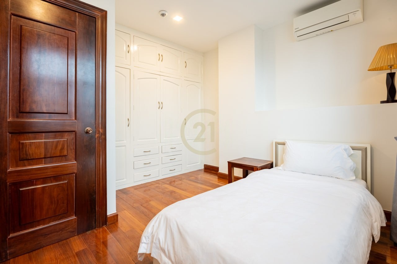 FOR RENT | 3 Bedroom Serviced Apartment -Tonle Bassac