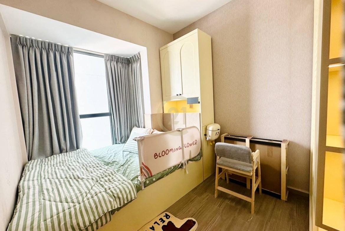 Urban Village Phase2 | Modern 3-Bedroom Condo for Rent – Negotiate Price