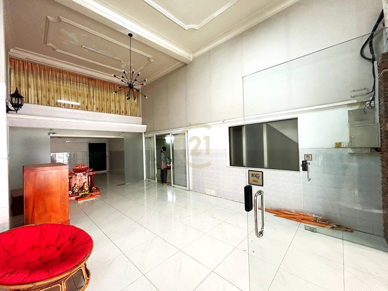 Shophouse for Rent in Boeung Trabek (Near Toul Tompoung, BKK)