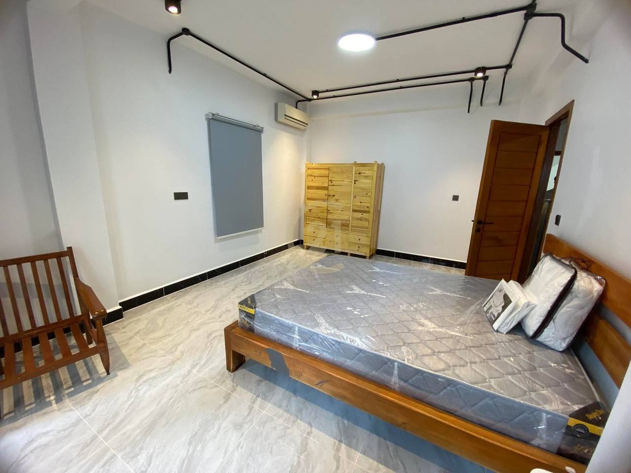 Pet-Friendly 2 Bedroom Apartment for Rent in Tonle Bassac