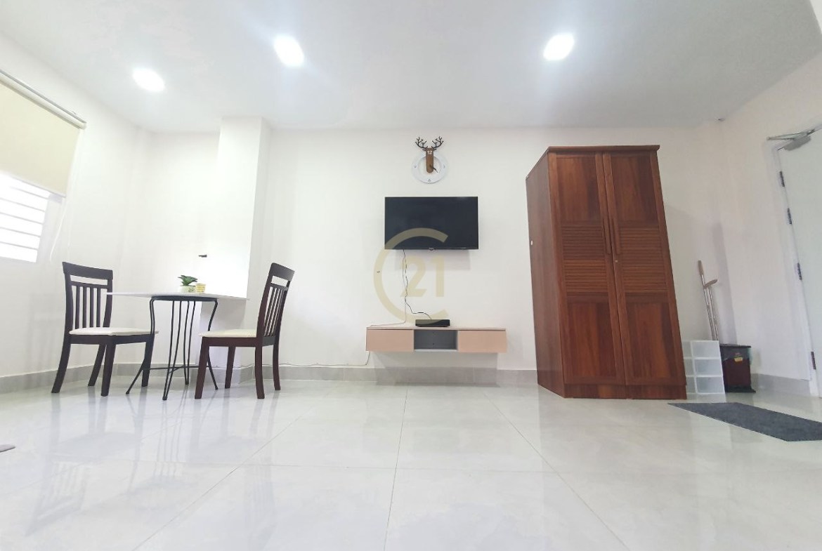 Studio Apartment for Rent in Tonle Bassac Near Aeon Mall |Prime Location