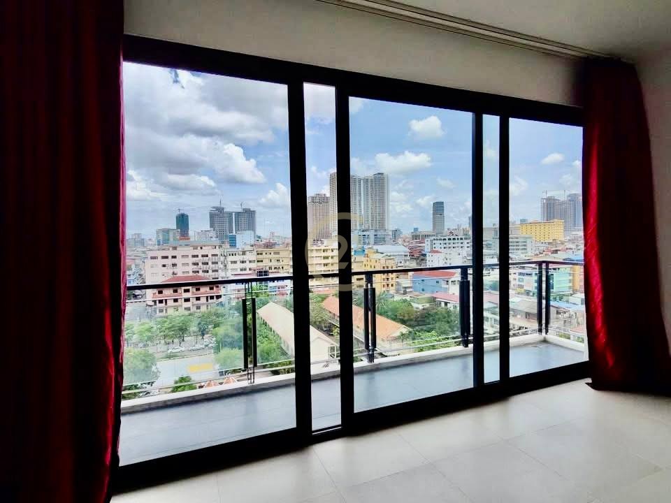 MODERN TWO BEDROOM FOR RENT-CENTRAL MARKET