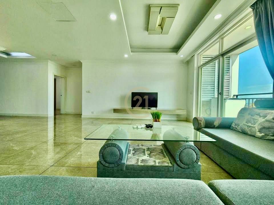 PRECIOUS FOUR BEDROOM FOR RENT-BKK1