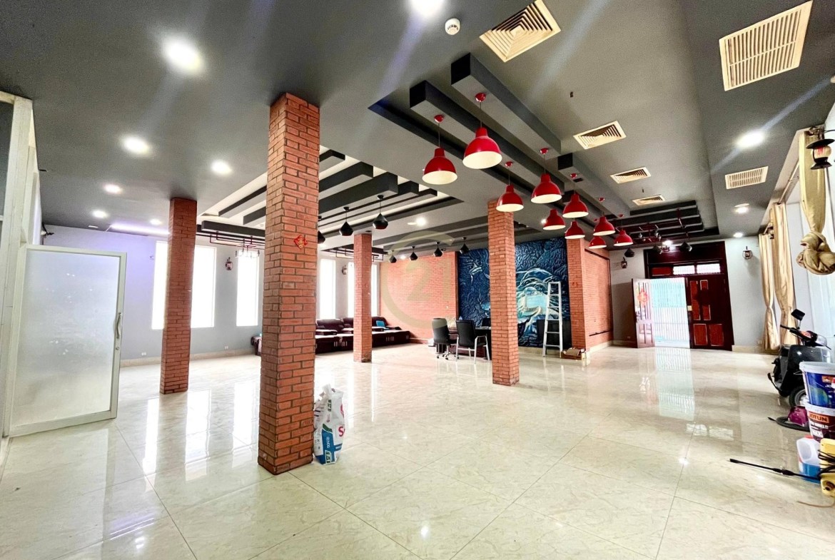 Whole Building for rent at BKK