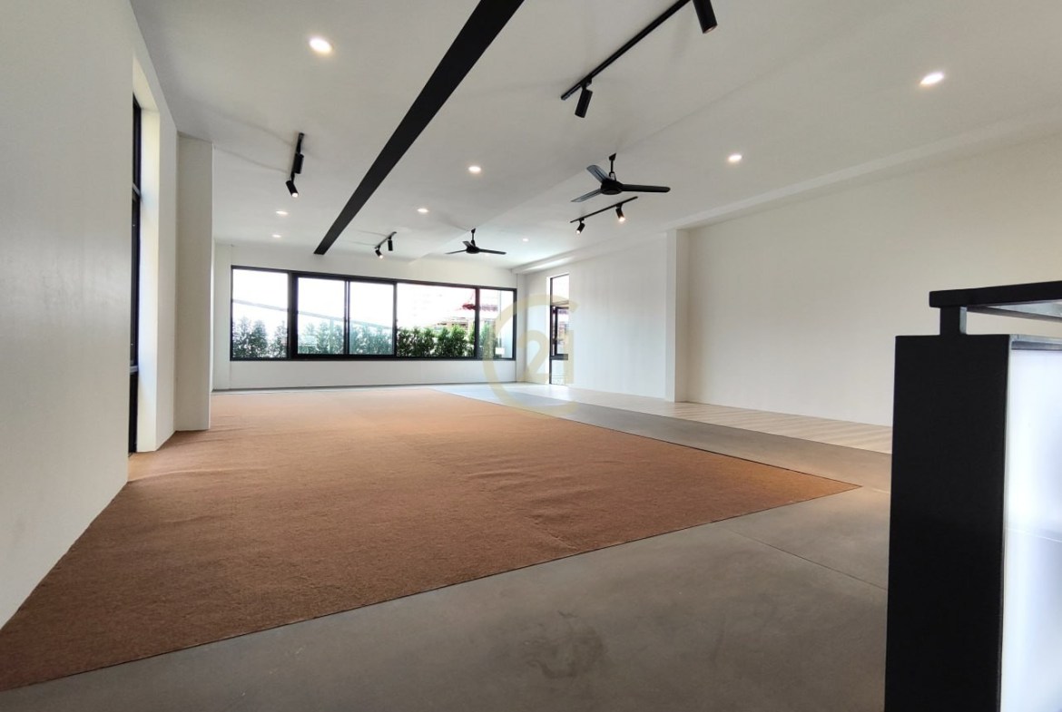 Shophouse for rent at Chamkamon Areas