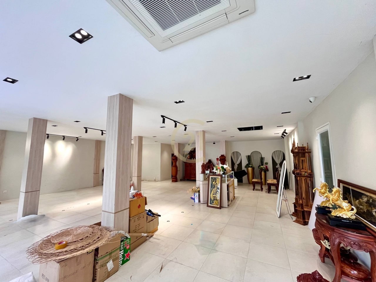 Shophouse for rent at BKK2