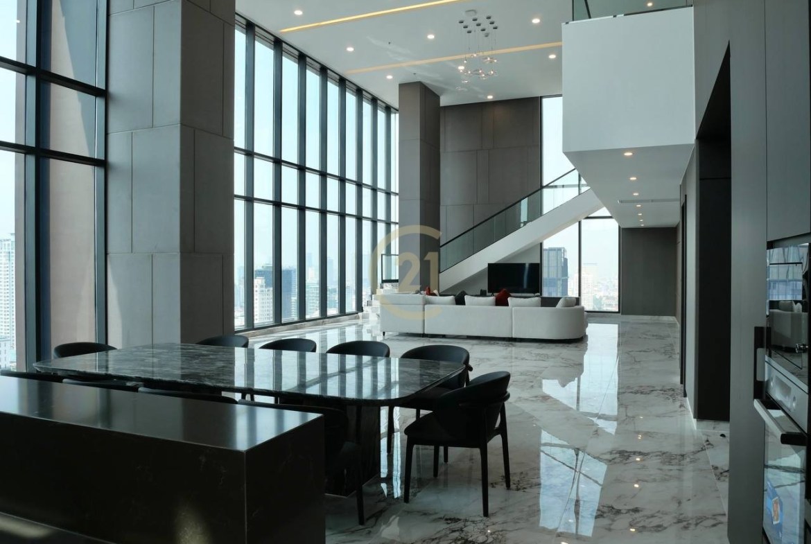 Penthouse 5BR For Rent In BKK1