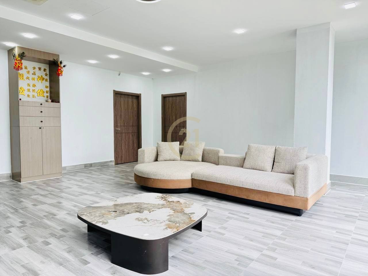 Lovely 3 Bedroom For Rent At Toul Tompong