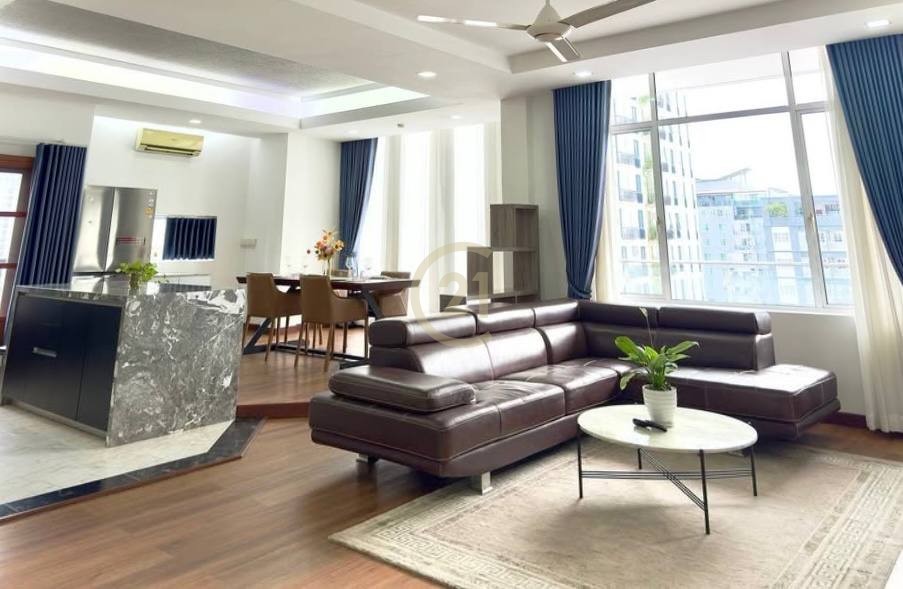 PREMIUM THREE BEDROOM FOR RENT-BKK1