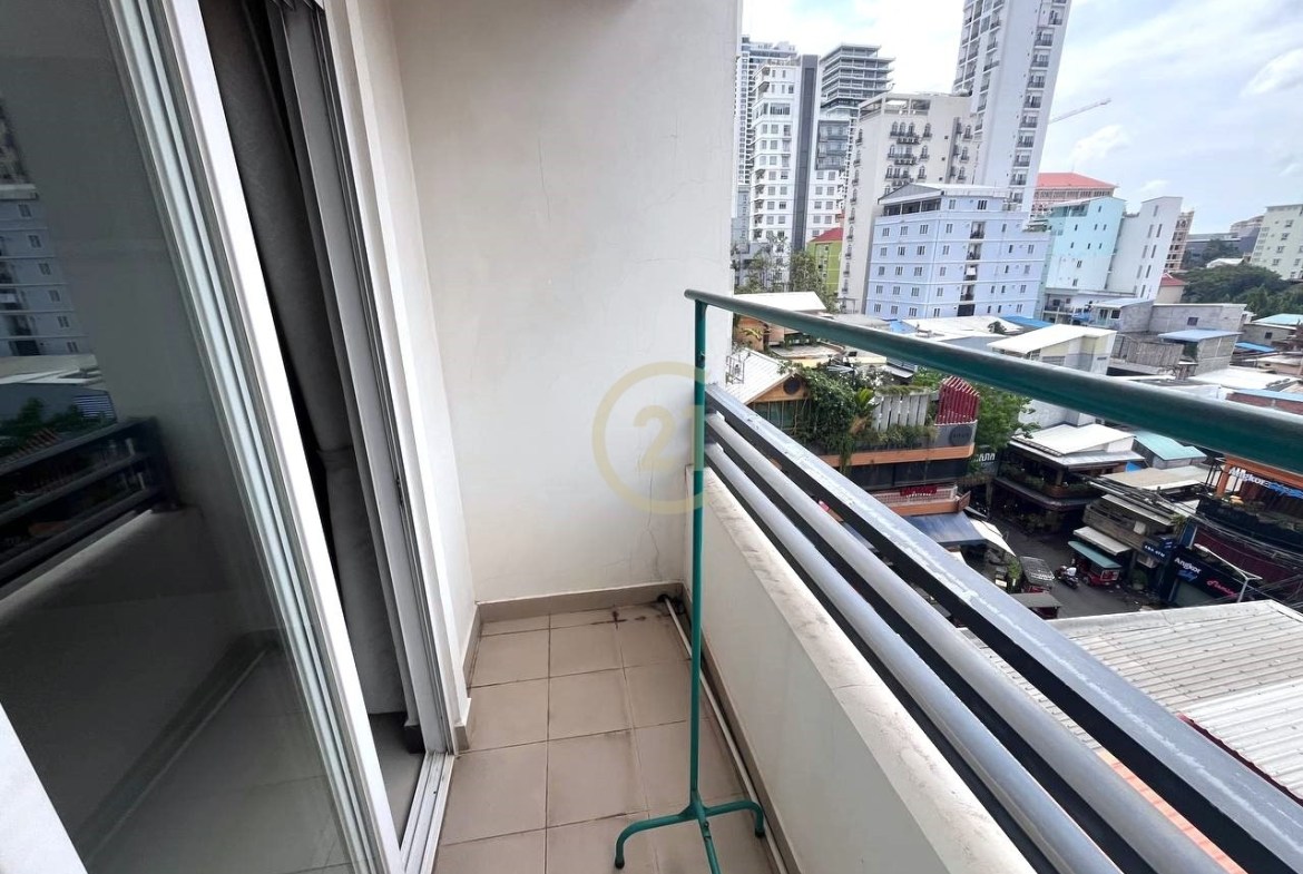 Western One Bedroom for rent at Independence