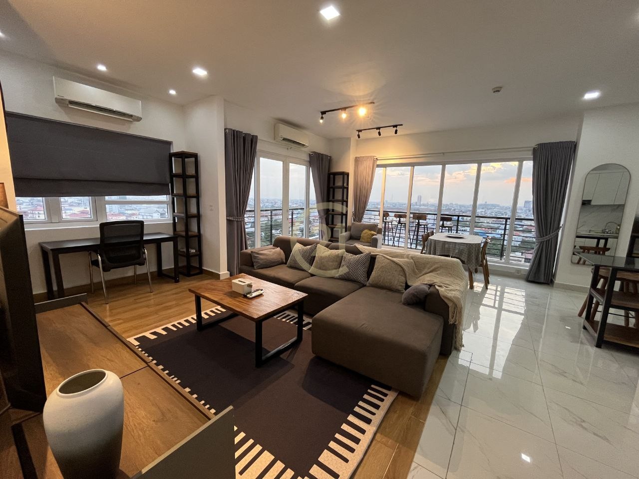 Biggest Two Bedroom for rent at Berng Tompon