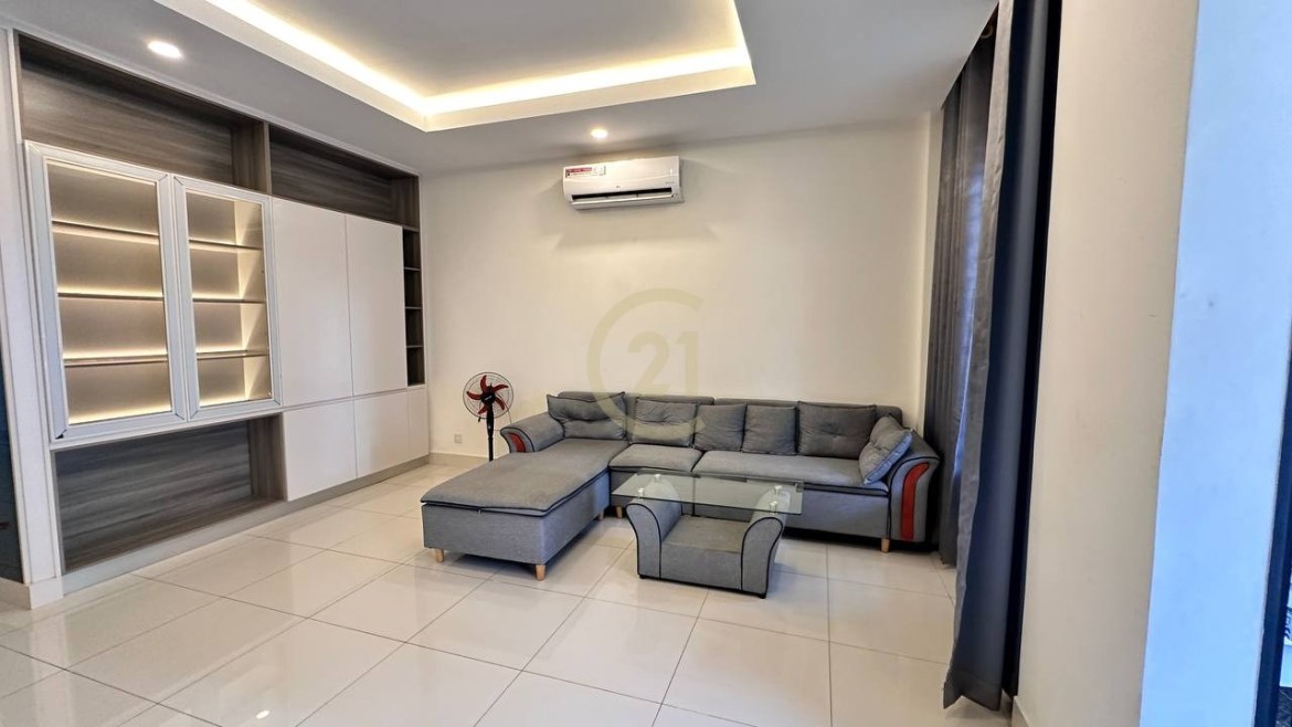 Villa LA for Rent at PH Boeng Snor