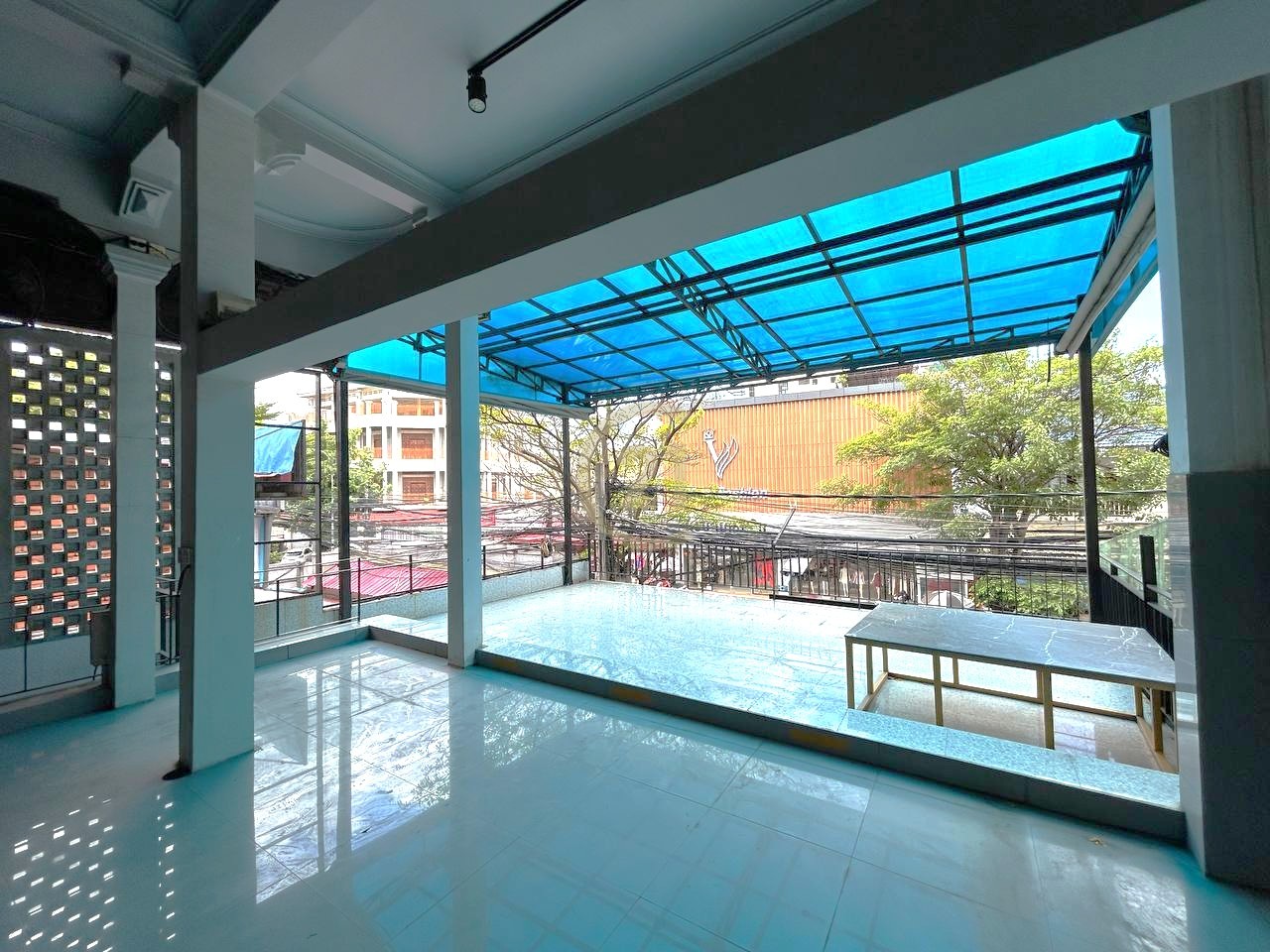 Shophouse for Rent in Boeung Trabek (Near Toul Tompoung, BKK)