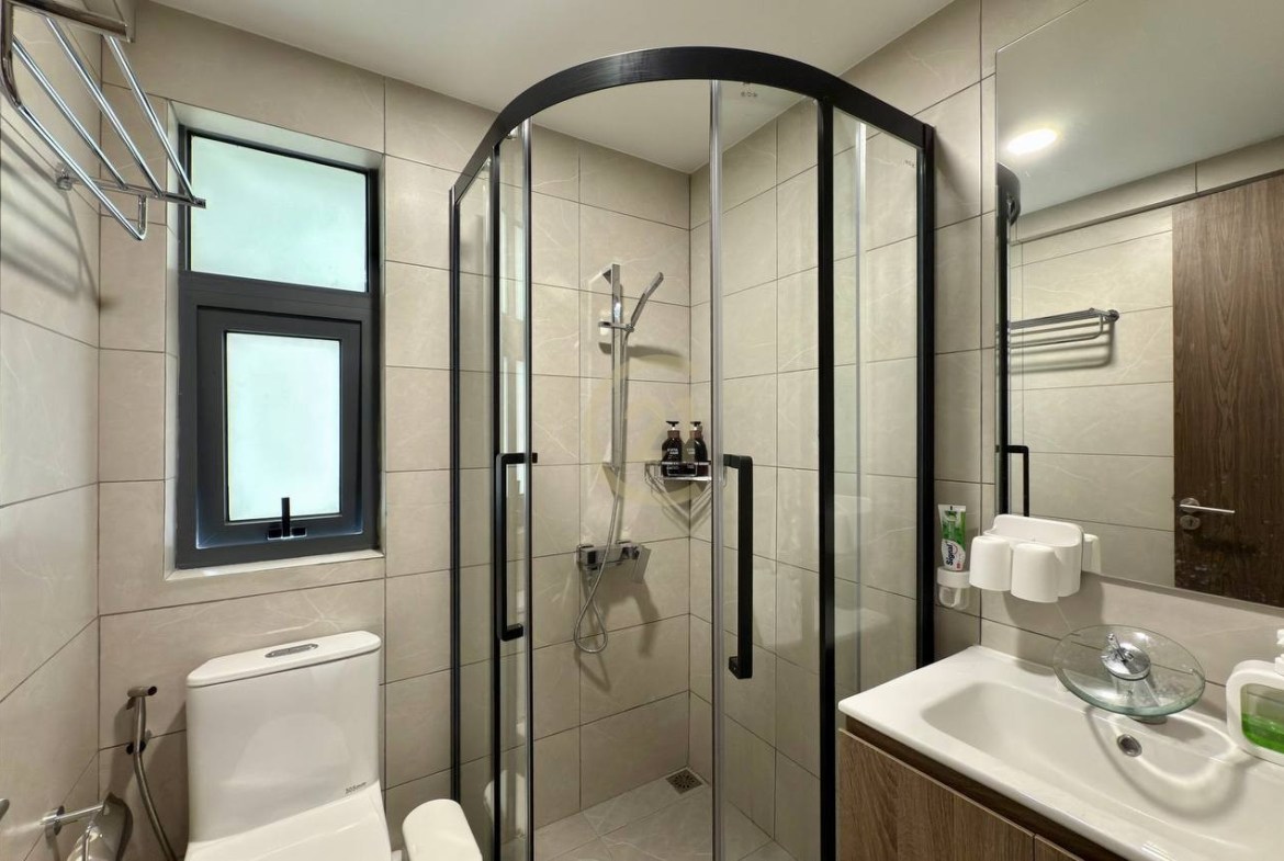 Urban Village Phase2 | Modern 3-Bedroom Condo for Rent – Negotiate Price
