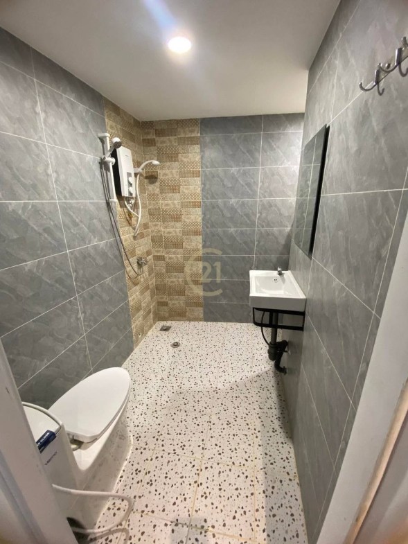 Pet-Friendly 2 Bedroom Apartment for Rent in Tonle Bassac