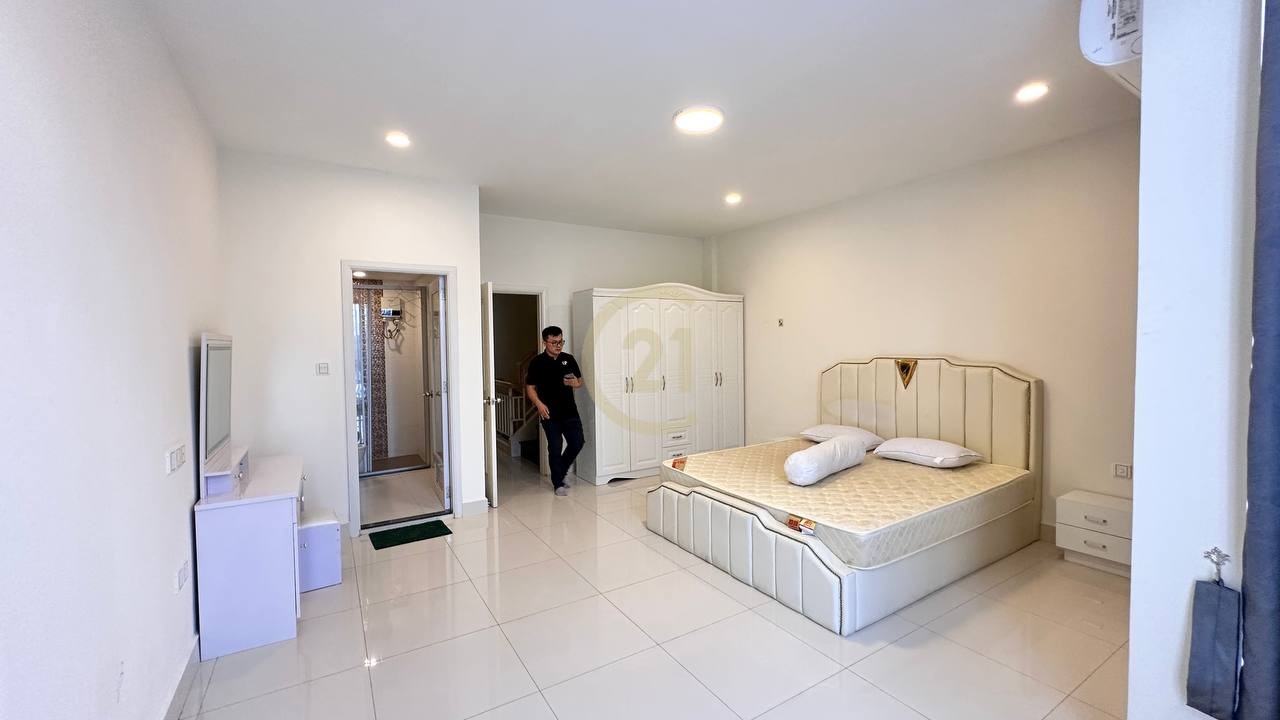 Villa LA for Rent at PH Boeng Snor