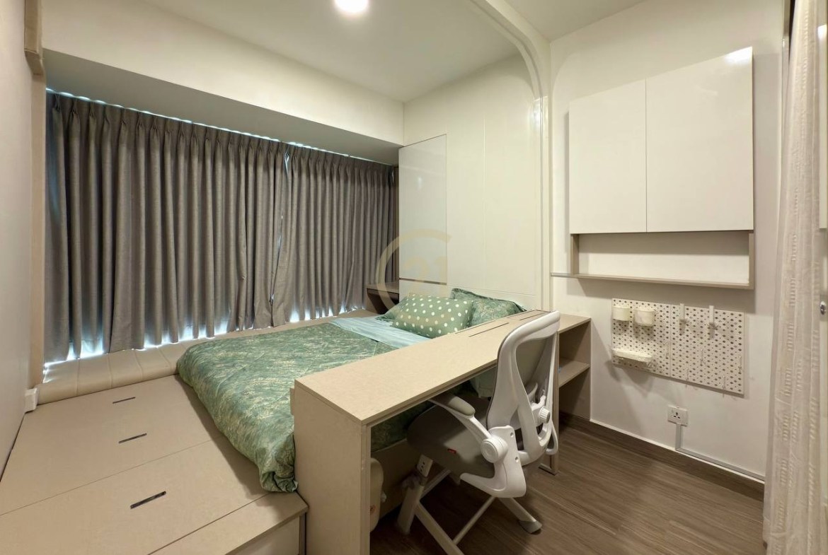 Urban Village Phase2 | Modern 3-Bedroom Condo for Rent – Negotiate Price