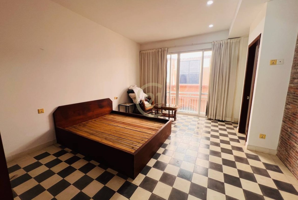 House E1 for Rent at Tonle Bassac | Fully Furnished