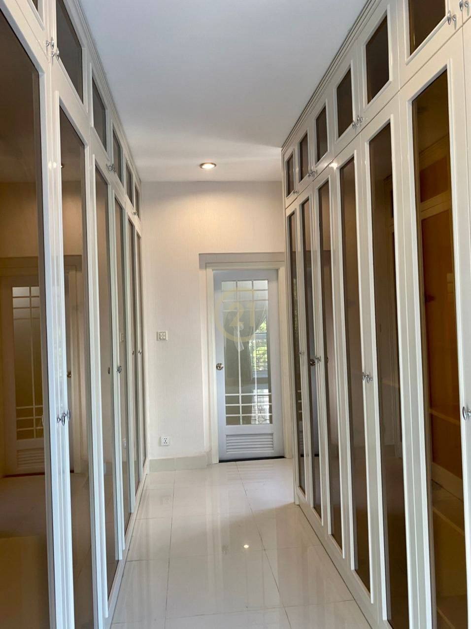 Luxury Villa For Rent At Peng Hout