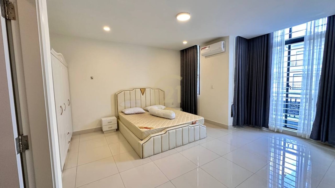 Villa LA for Rent at PH Boeng Snor