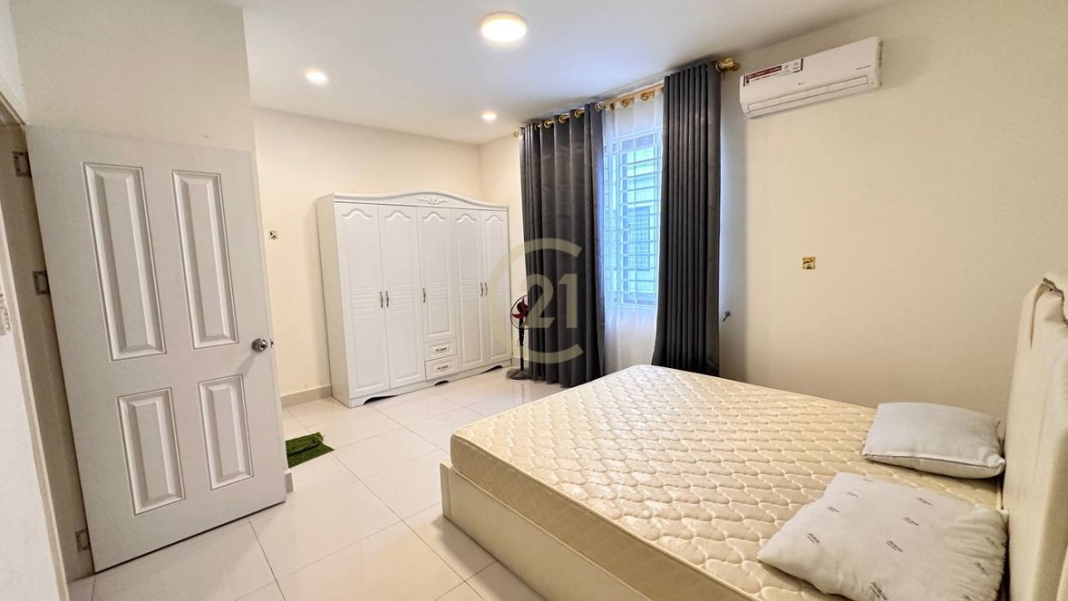 Villa LA for Rent at PH Boeng Snor