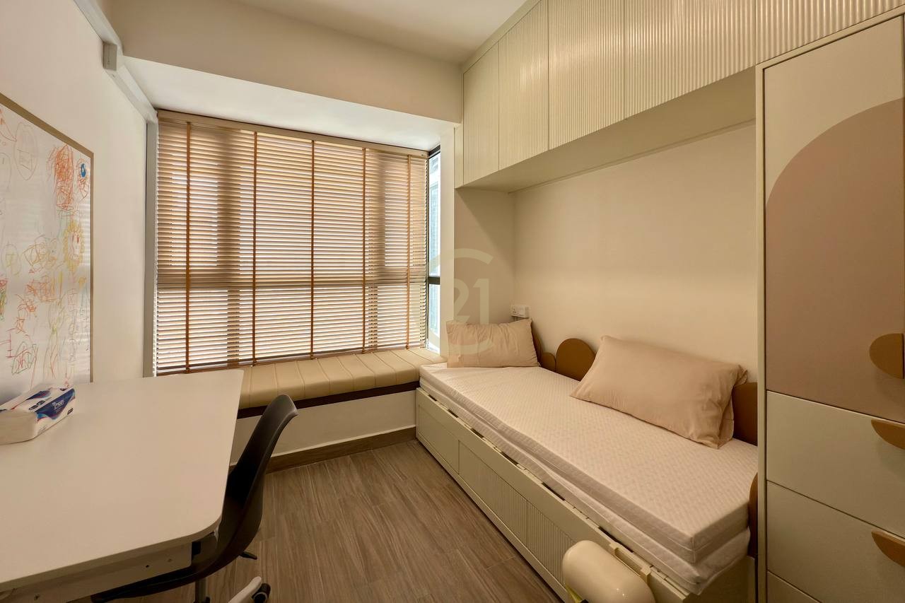 Urban Village Phase2 | Modern 3-Bedroom Condo for Rent – Negotiate Price