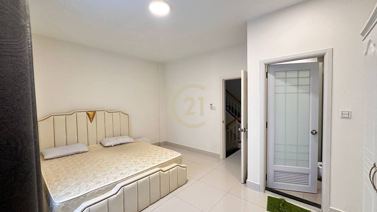 Villa LA for Rent at PH Boeng Snor