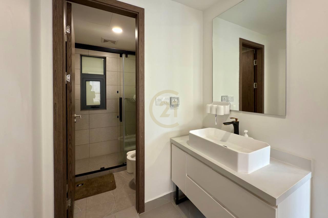 Urban Village Phase2 | Modern 3-Bedroom Condo for Rent – Negotiate Price