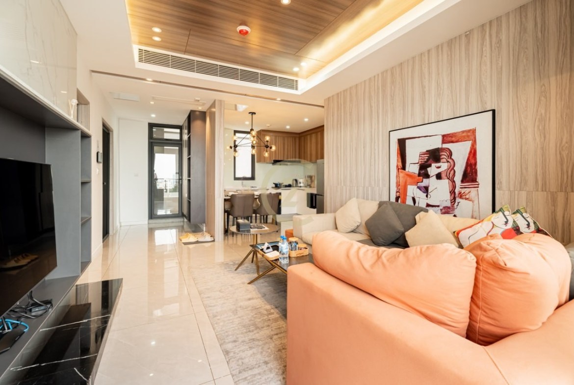 Luxury Corner Unit 3 Bedroom For Rent In BKK1